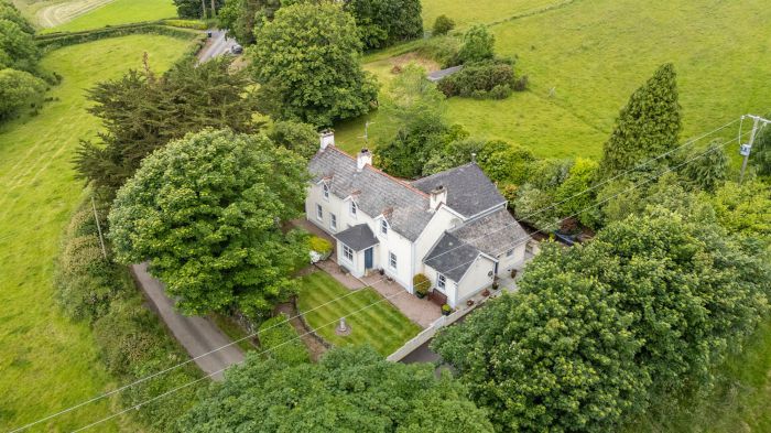  Mussons , 61 Carricknadarriff Road