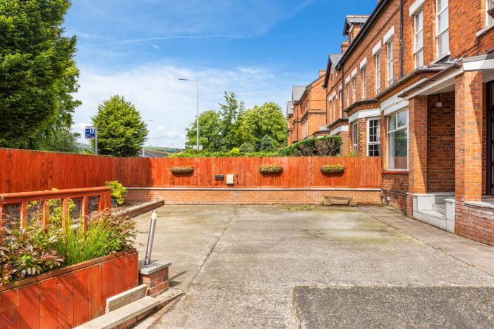 81 Cliftonville Road