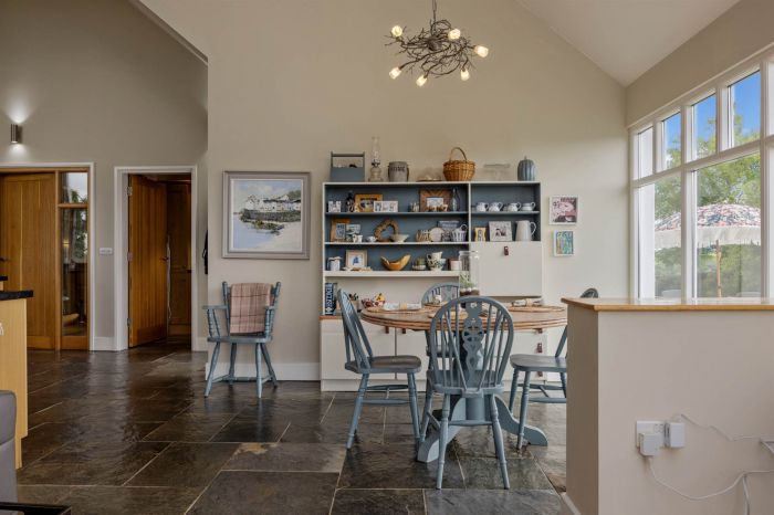 77 Carricknadarriff Road