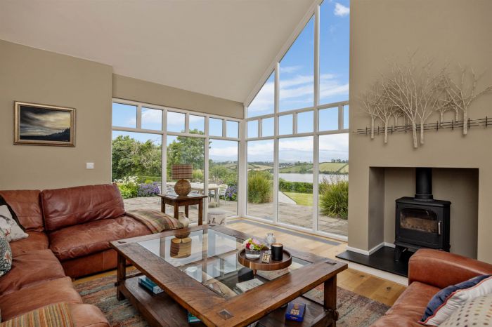 77 Carricknadarriff Road