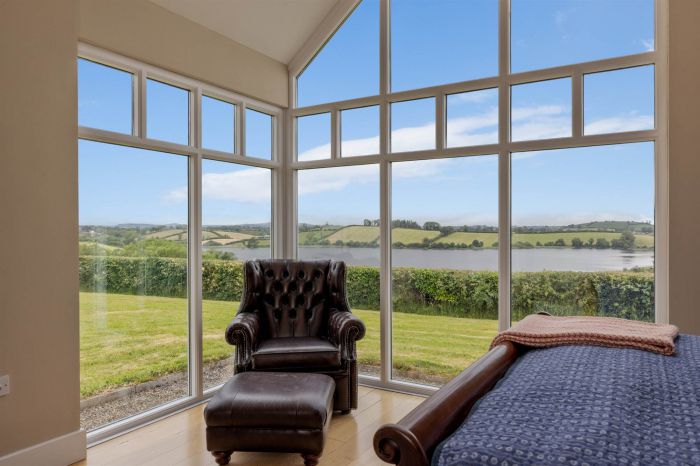 77 Carricknadarriff Road