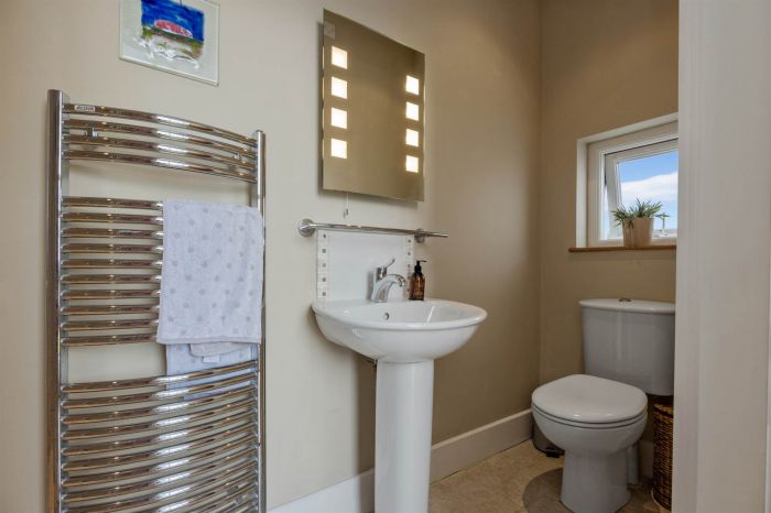 77 Carricknadarriff Road