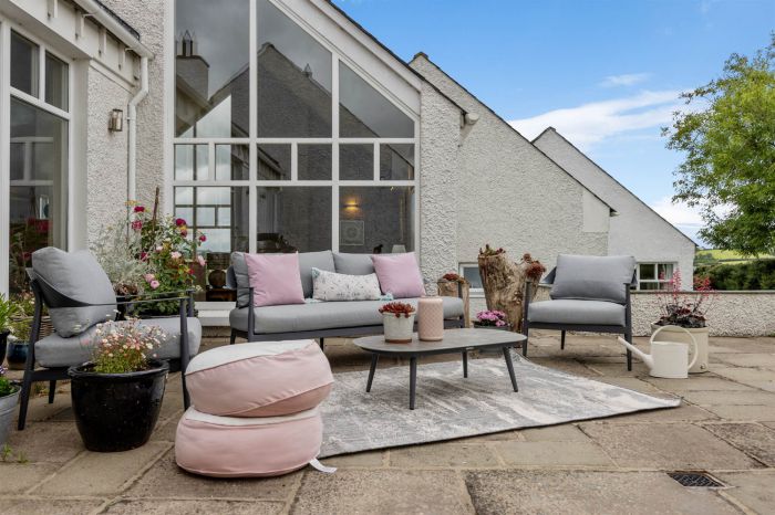 77 Carricknadarriff Road