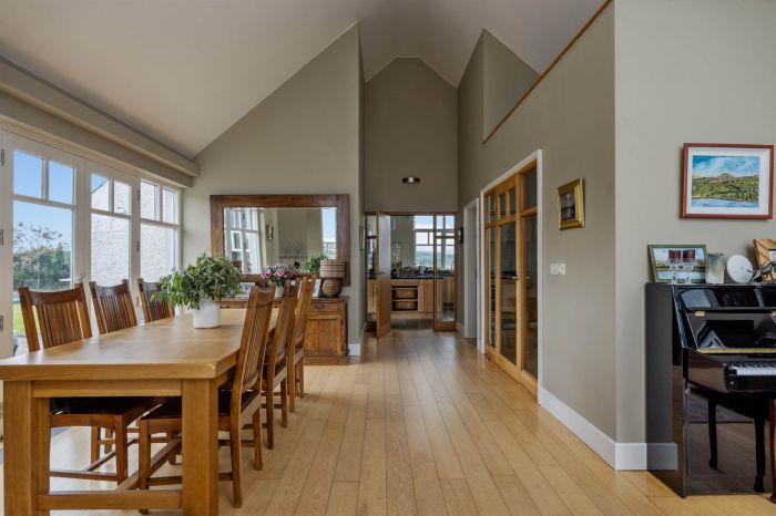 77 Carricknadarriff Road