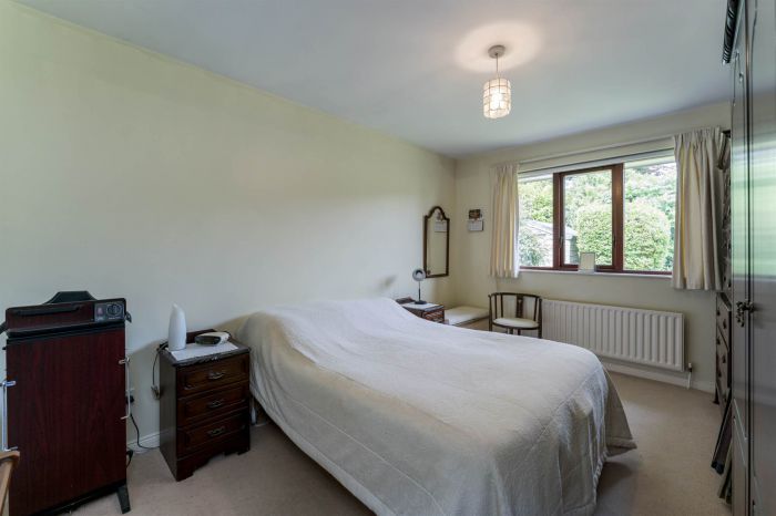 28 Knightsbridge Manor