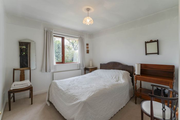 28 Knightsbridge Manor