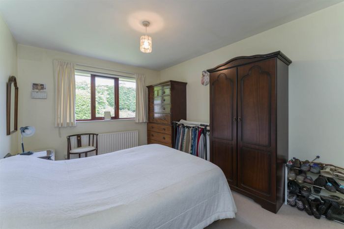 28 Knightsbridge Manor