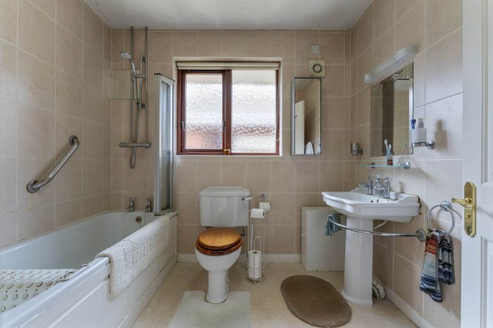 28 Knightsbridge Manor