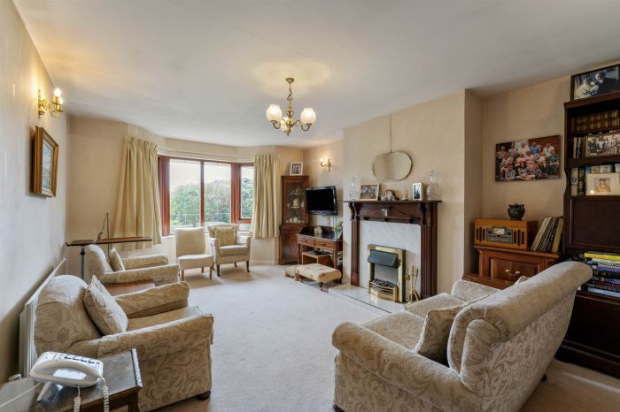 28 Knightsbridge Manor