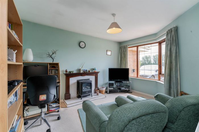 28 Knightsbridge Manor