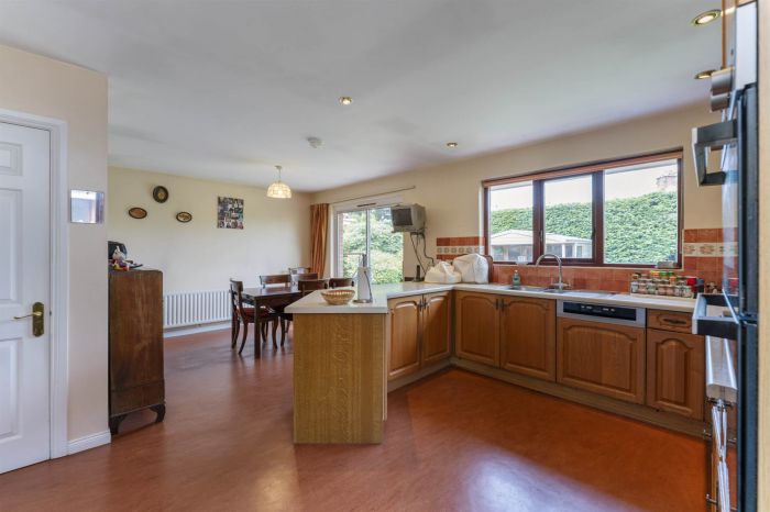 28 Knightsbridge Manor