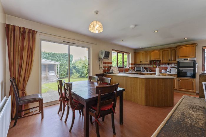 28 Knightsbridge Manor