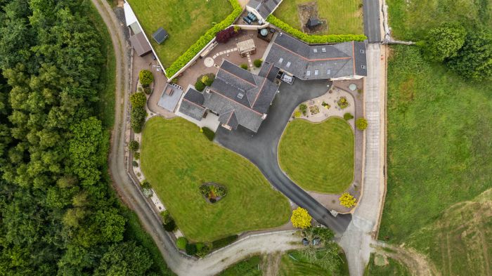 128 Old Ballynahinch Road