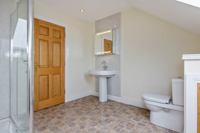 128 Old Ballynahinch Road