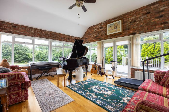 128 Old Ballynahinch Road