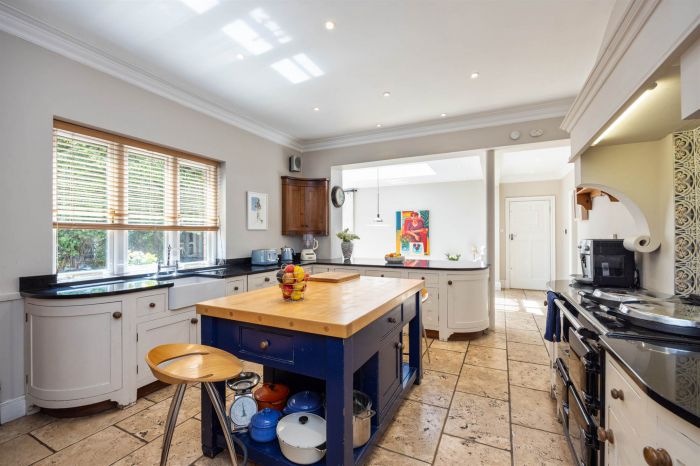 Dundarave, 53 Malone Park