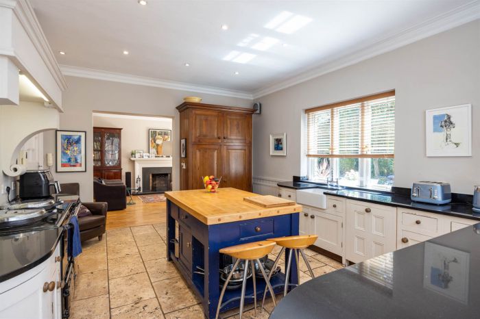 Dundarave, 53 Malone Park