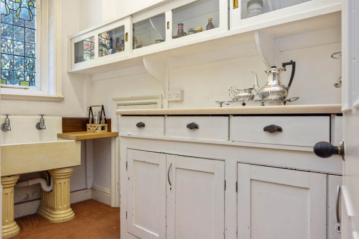 Dundarave, 53 Malone Park