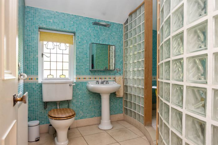 Dundarave, 53 Malone Park