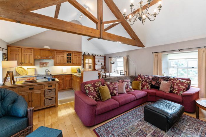 The Coach House, 13A Main Street