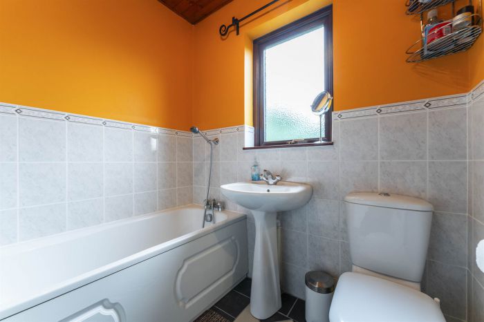 56 Upper Malone Gardens