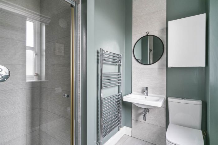 22 Hartley Hall Crescent