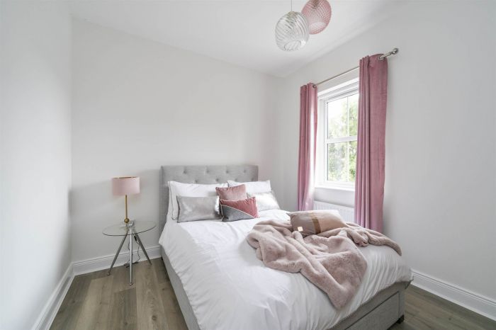 22 Hartley Hall Crescent