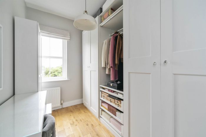 22 Hartley Hall Crescent