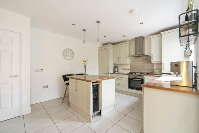 22 Hartley Hall Crescent