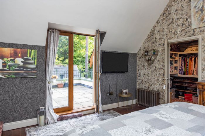 Brangtang Lodge, 180 Woodburn Road