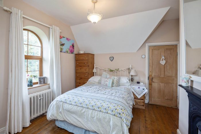 Brangtang Lodge, 180 Woodburn Road