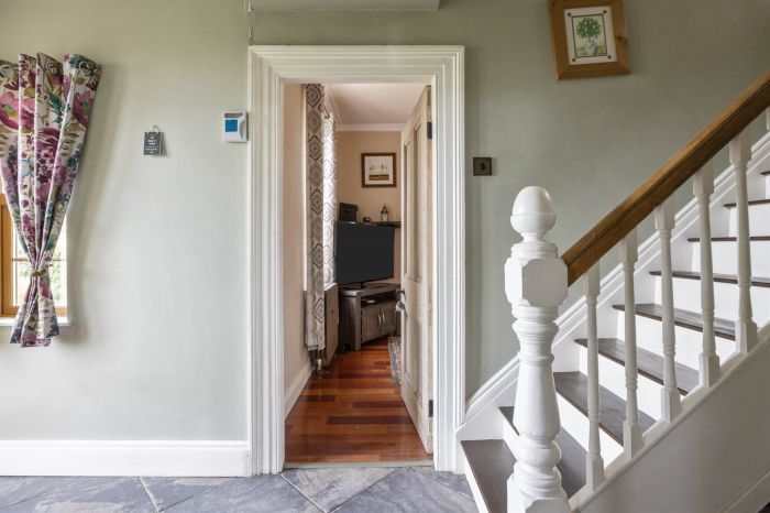 Brangtang Lodge, 180 Woodburn Road