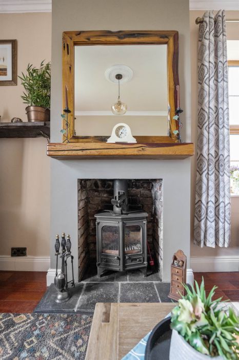 Brangtang Lodge, 180 Woodburn Road