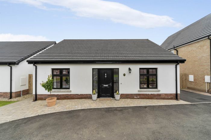 33 Sir Richard Wallace Crescent