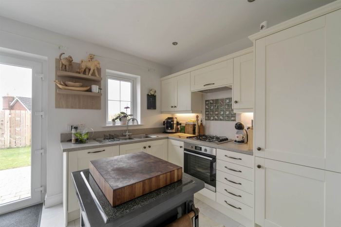 33 Sir Richard Wallace Crescent