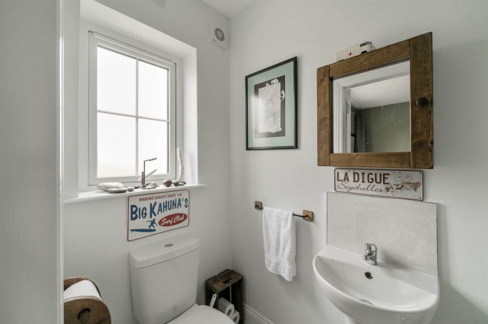 33 Sir Richard Wallace Crescent