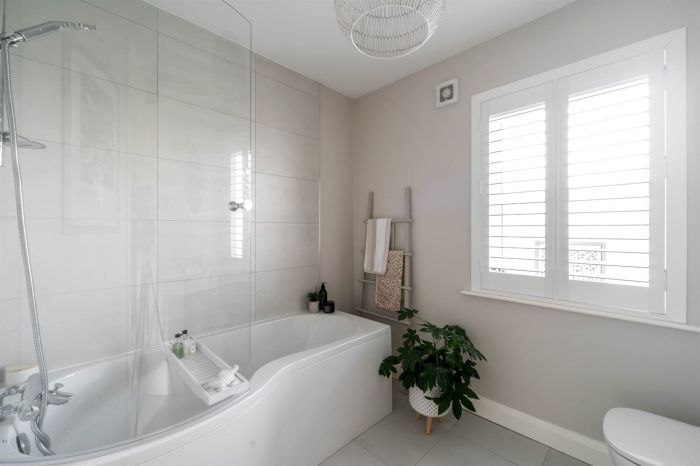 23 Ashbourne Manor Square