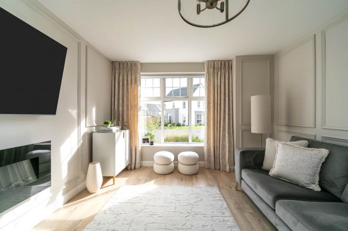 23 Ashbourne Manor Square