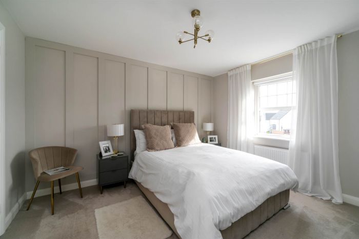 23 Ashbourne Manor Square