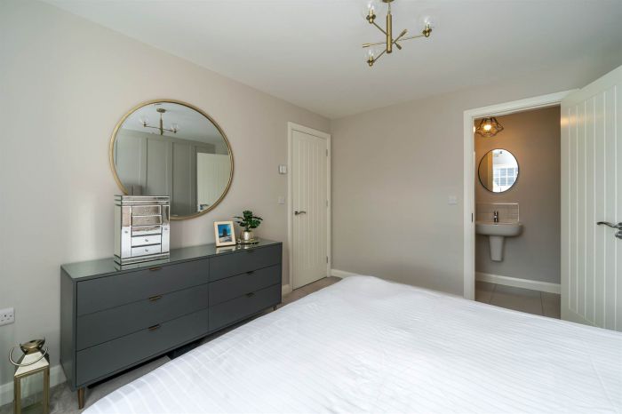 23 Ashbourne Manor Square