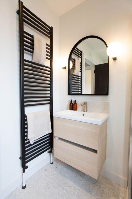 F4, Site 82 Mealough