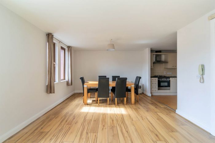 Apartment 3, 16 Cherryville Street