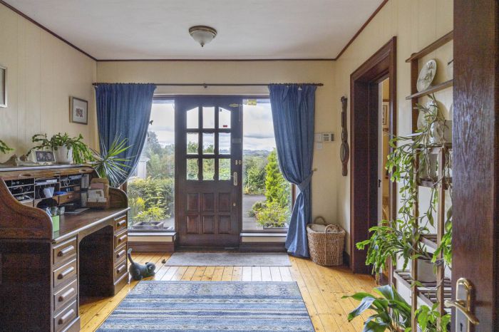 11 Ballyhartfield Road