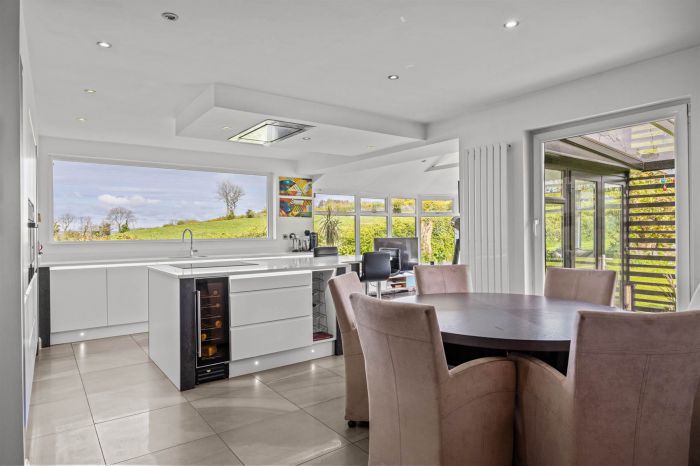 Lane End, 86 Fort Road