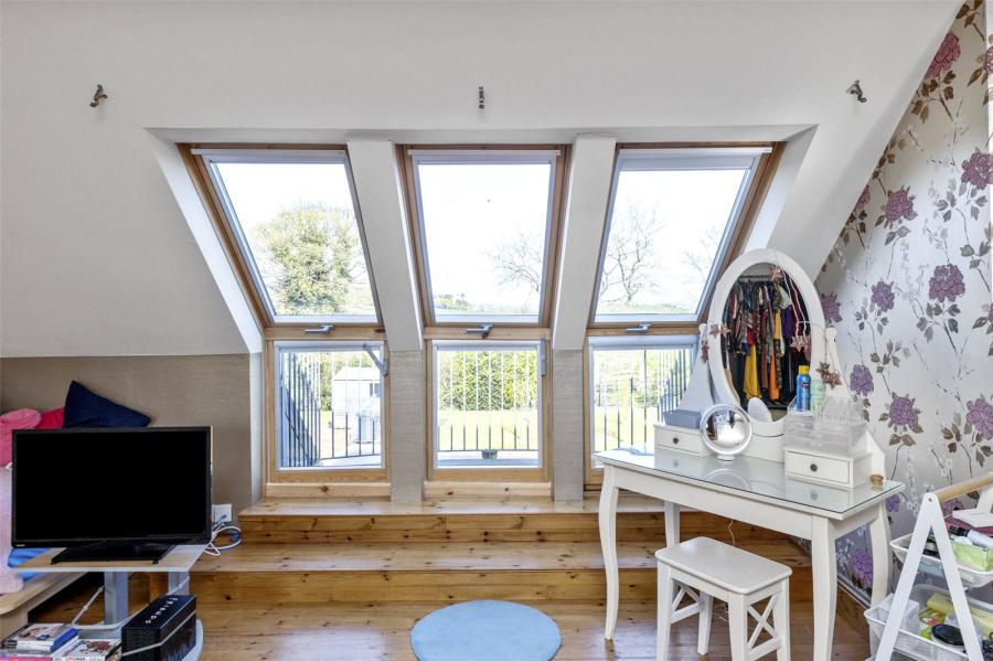Ashtree House, 35 Edenticullo Road