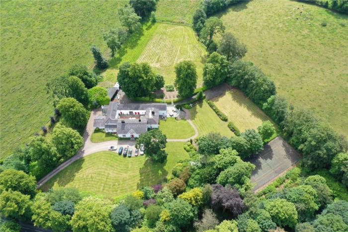 Ballyaughlis Lodge, 238 Ballylesson Road Ballyaughlis Lodge, 238 Ballylesson Road