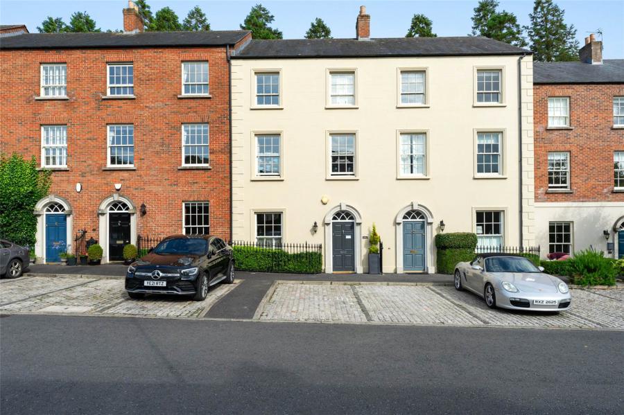 12 Park Lane Gate, hillsborough, county down, BT26 6FT