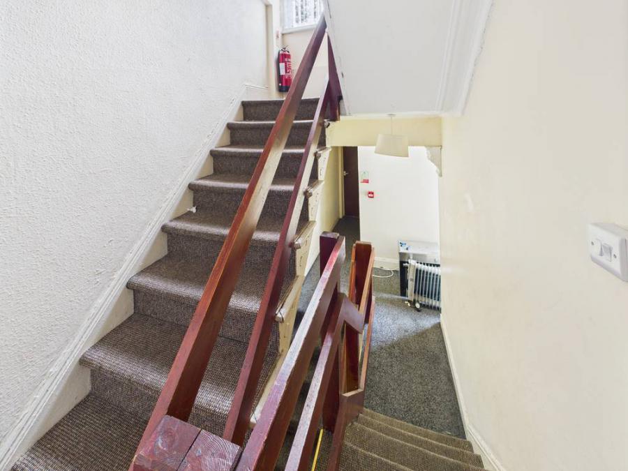 Apt 2, 9 Wolseley Street