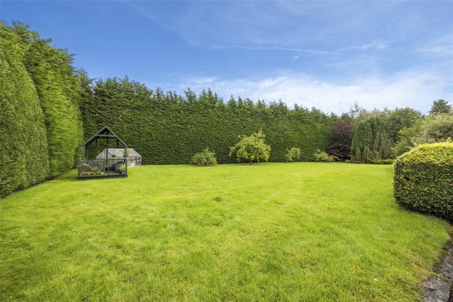 11 Ballyhartfield Road, Templepatrick