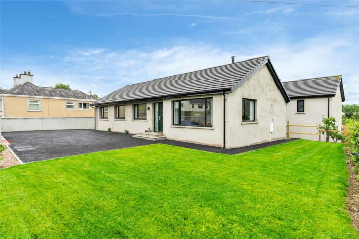 81 Barban Hill, dromore, BT25 1PS